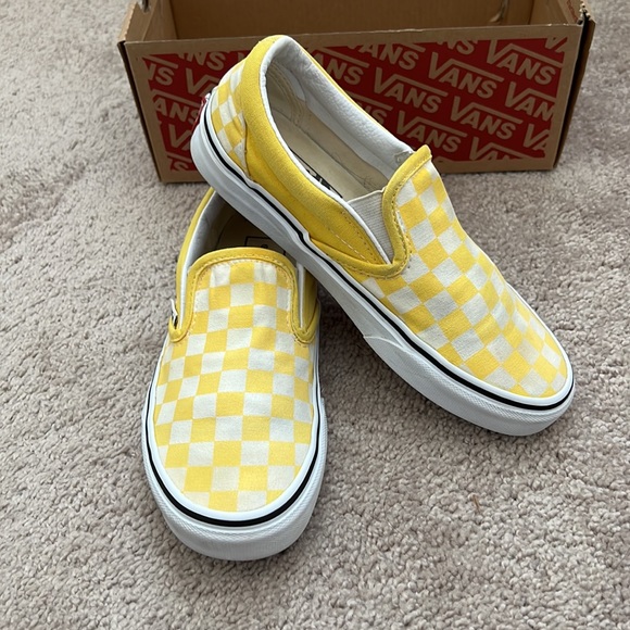 Yellow Checkered classic Slip On Vans - Picture 11 of 11